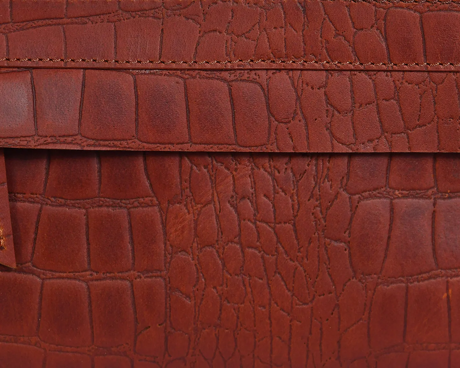 Luxury Brown Leather Toilet Bag: Organize in Style. Art: BG-1395